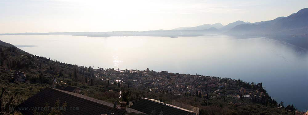 Panorama sul lago di Garda da Albisano